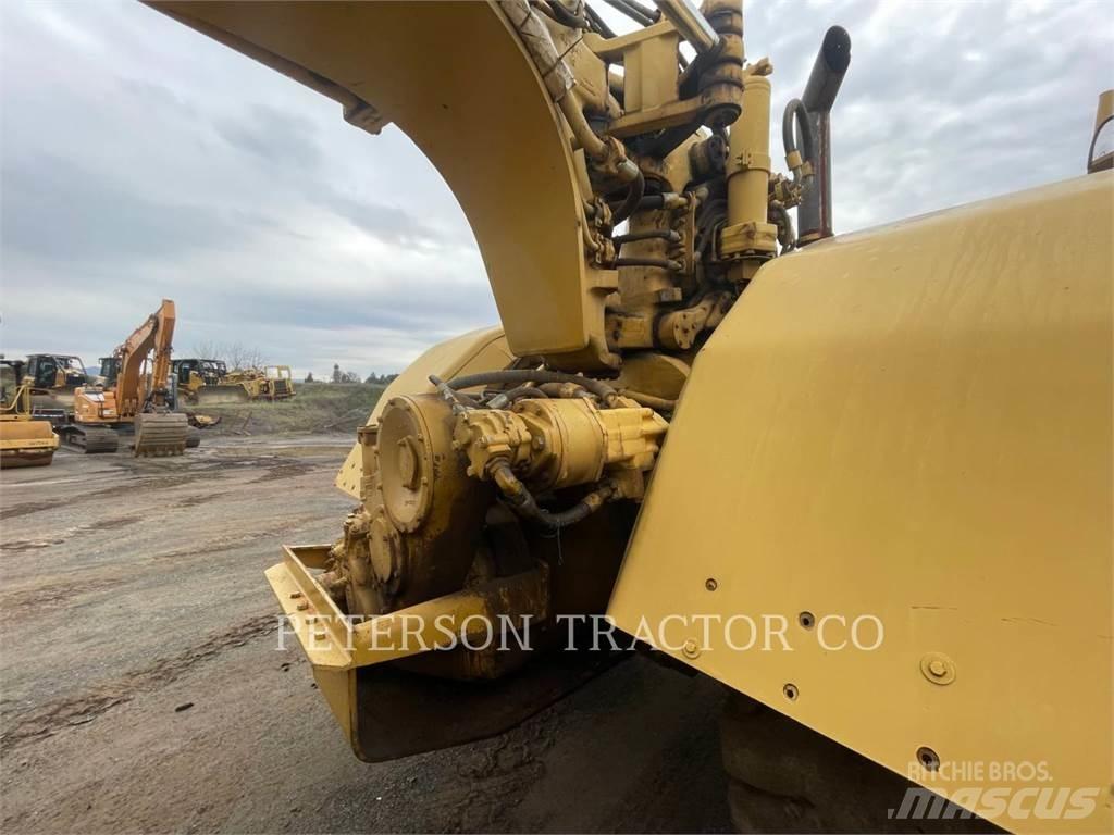 CAT 623B Skrejpry