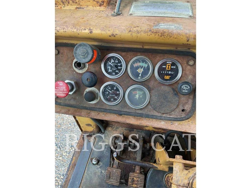 CAT 623B Skrejpry
