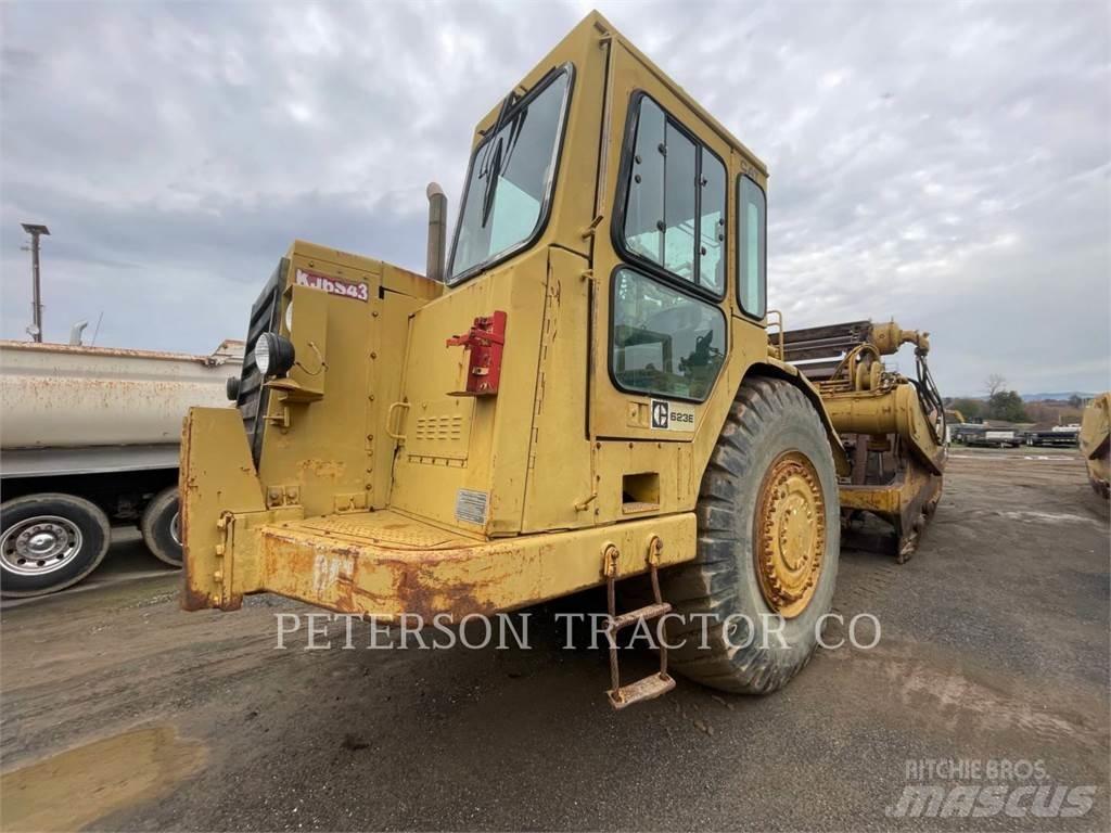 CAT 623E Skrejpry