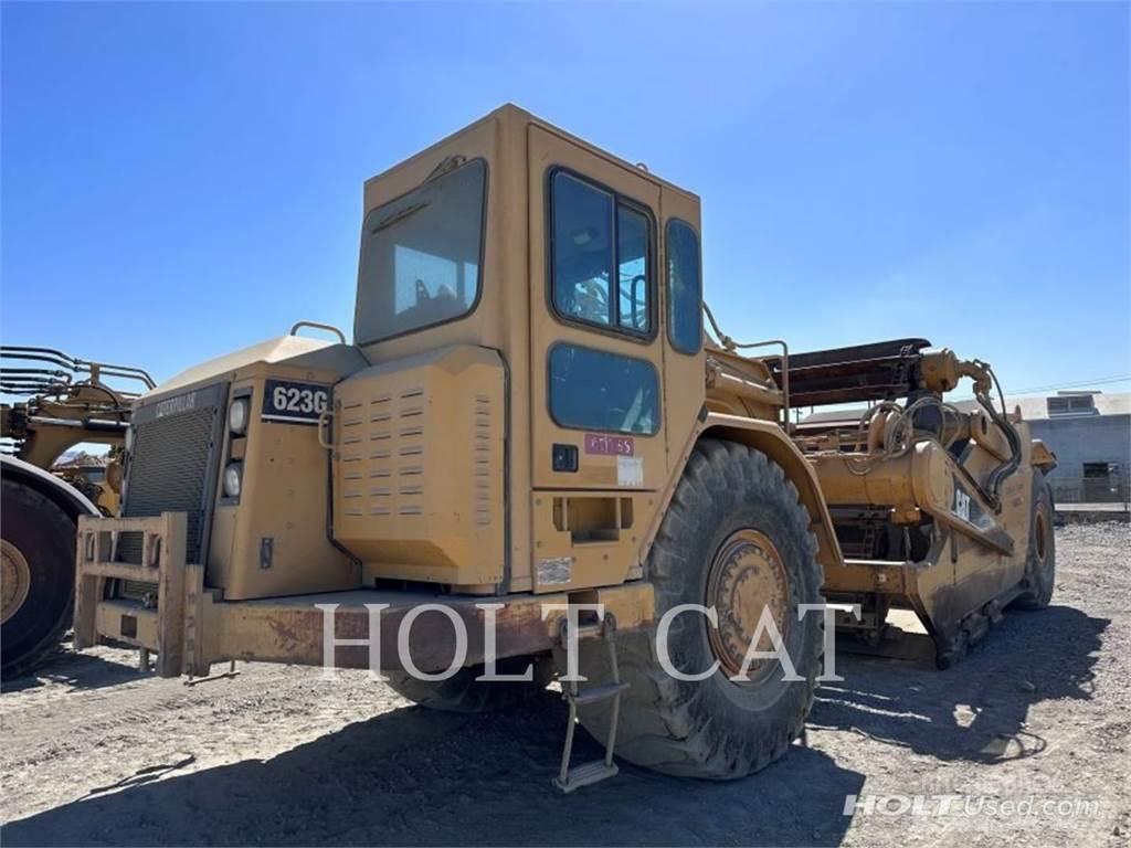 CAT 623G Skrejpry