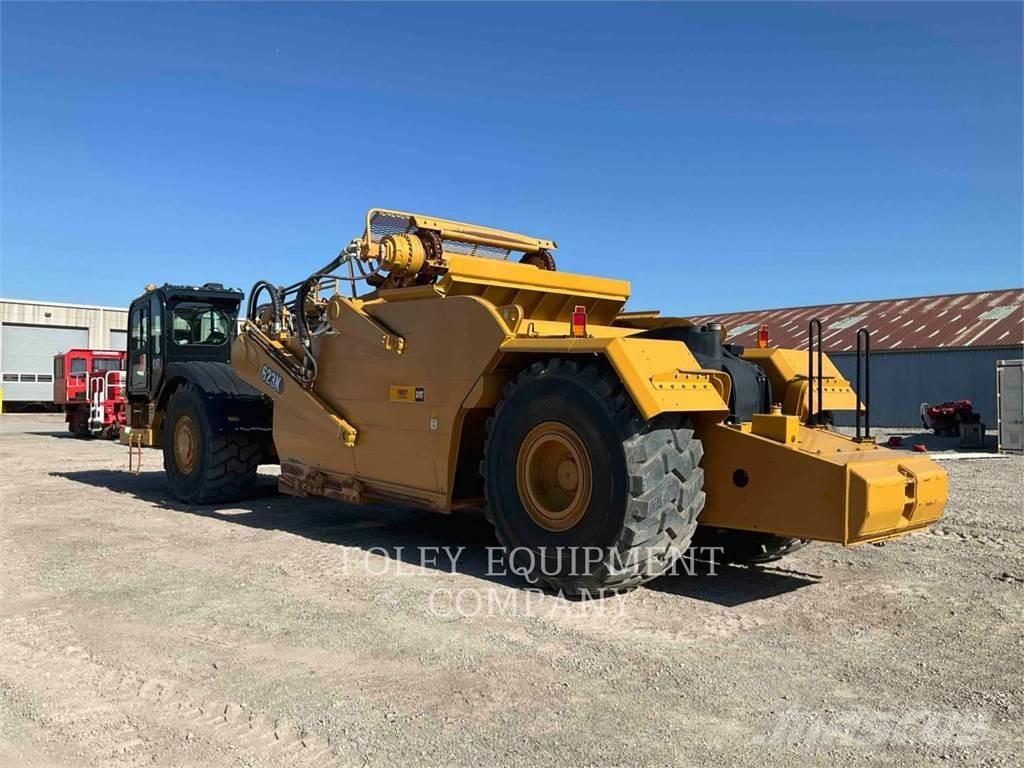 CAT 623K Skrejpry