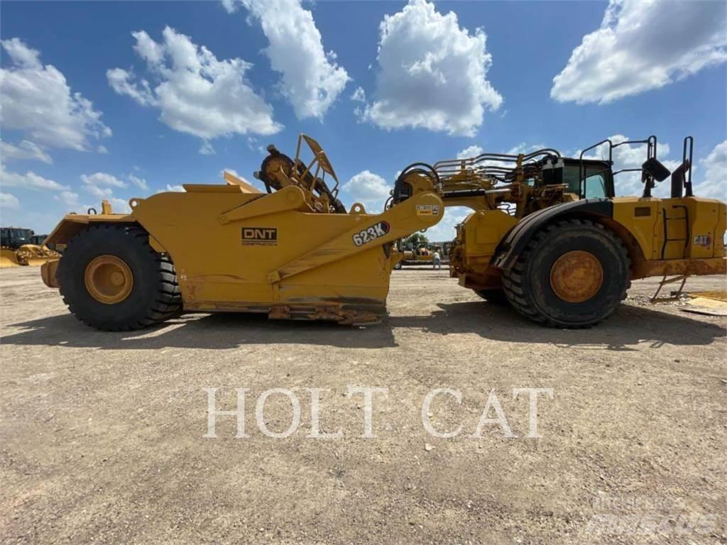 CAT 623K Skrejpry