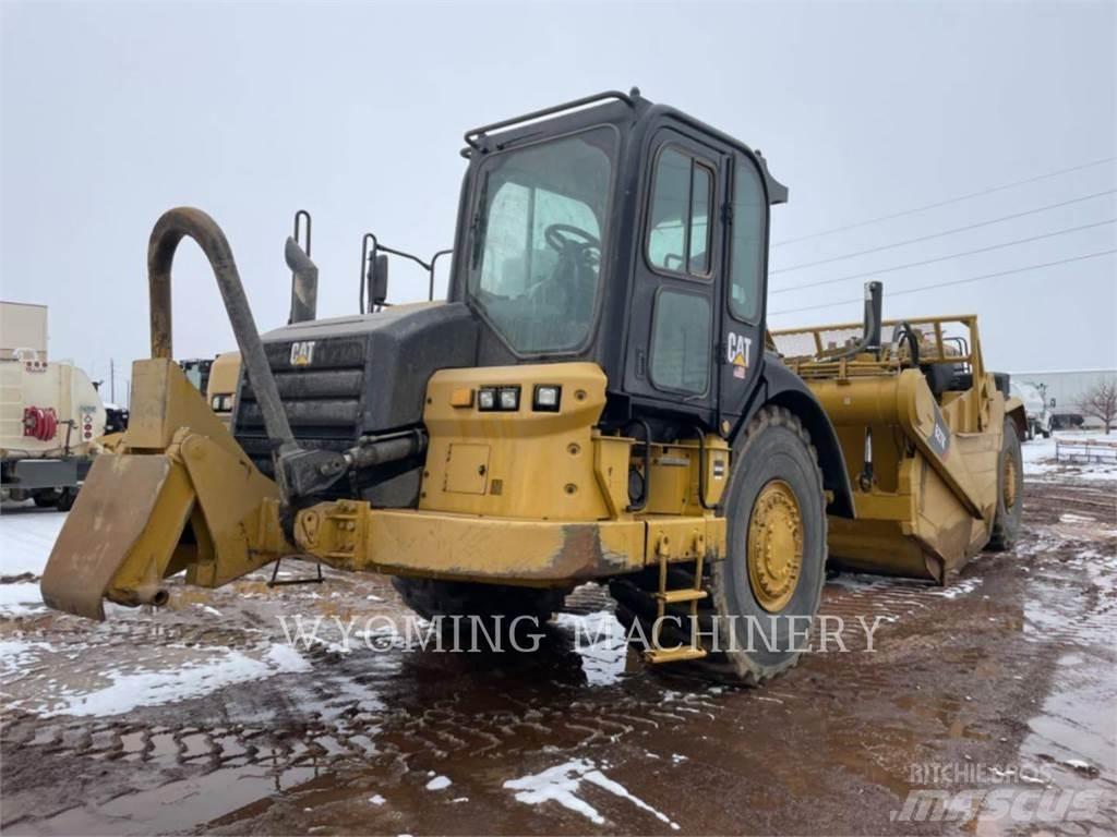 CAT 627K Skrejpry