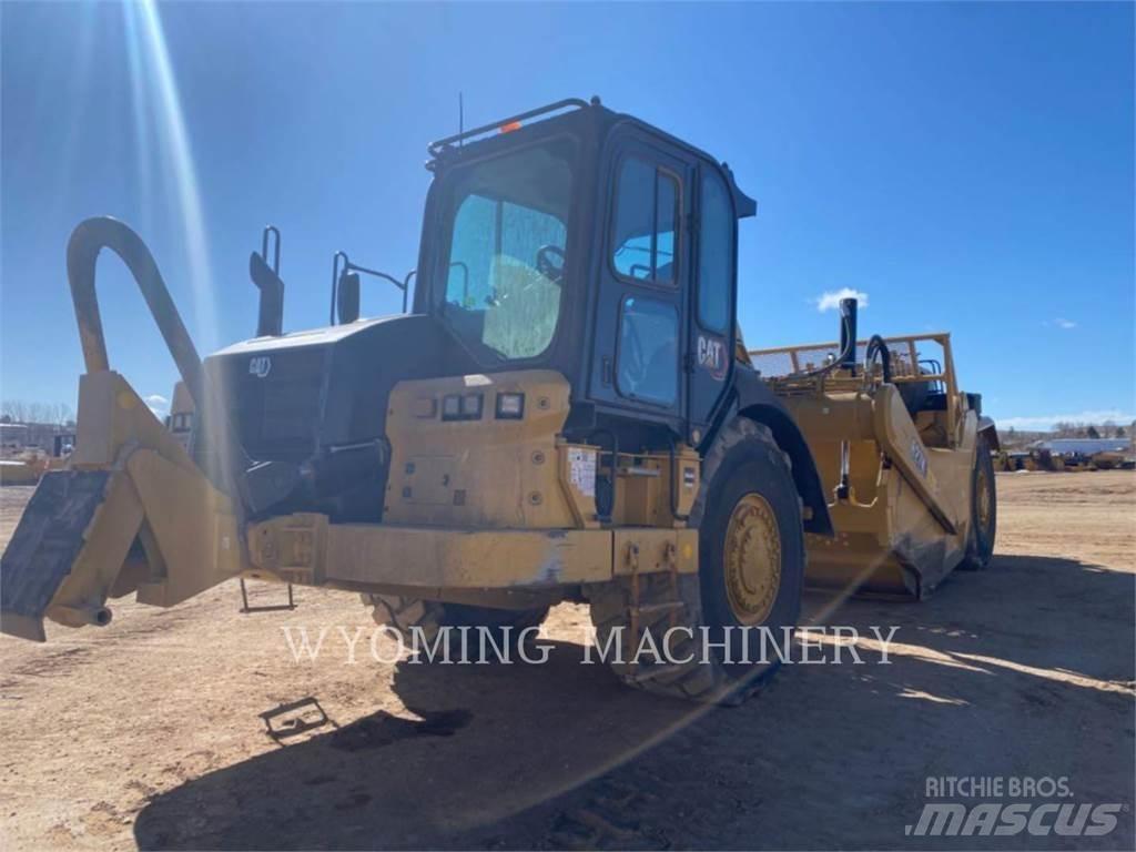 CAT 627K Skrejpry