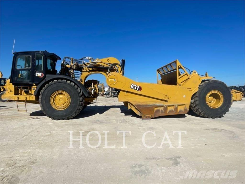 CAT 631 Skrejpry