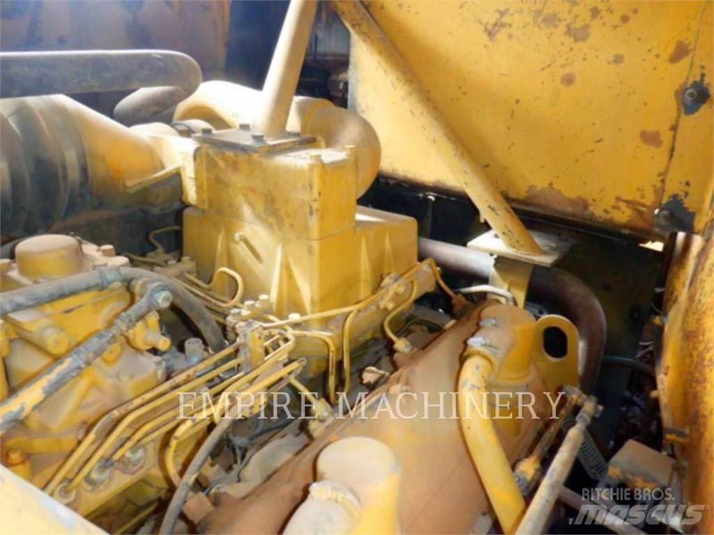 CAT 631D Skrejpry