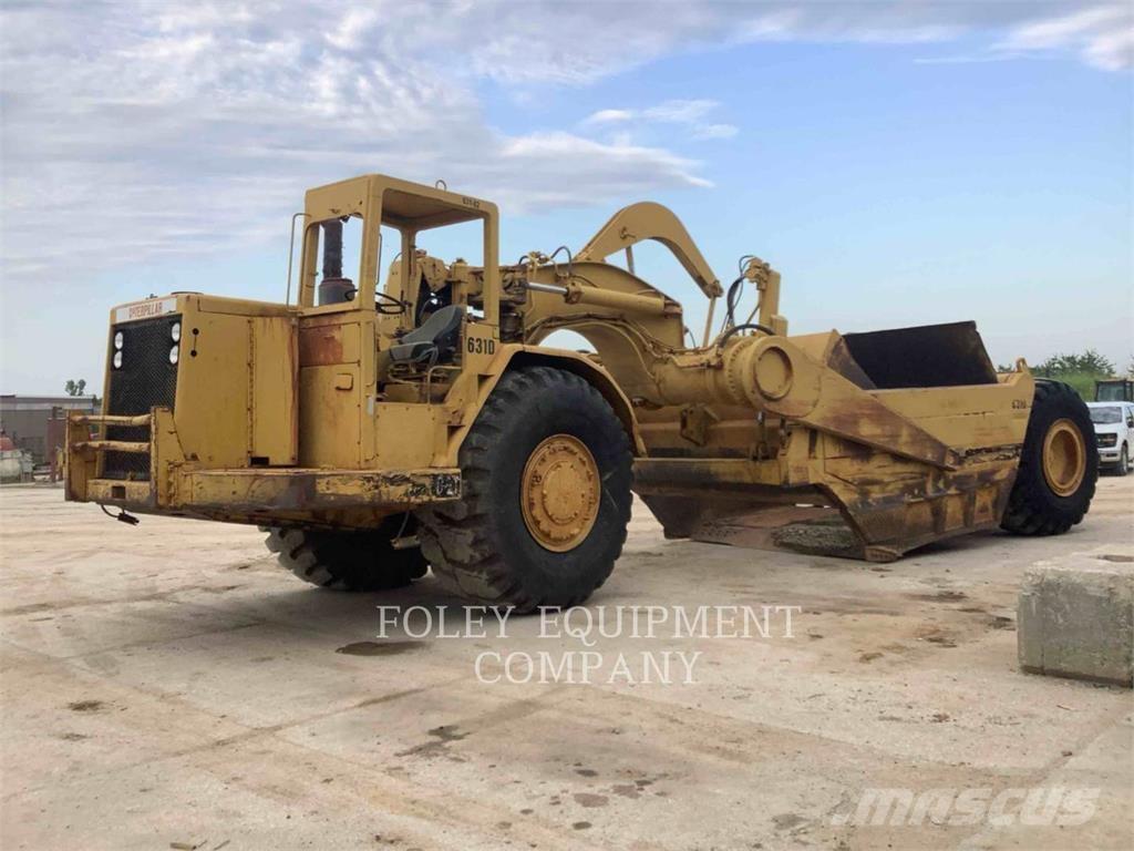 CAT 631D Skrejpry