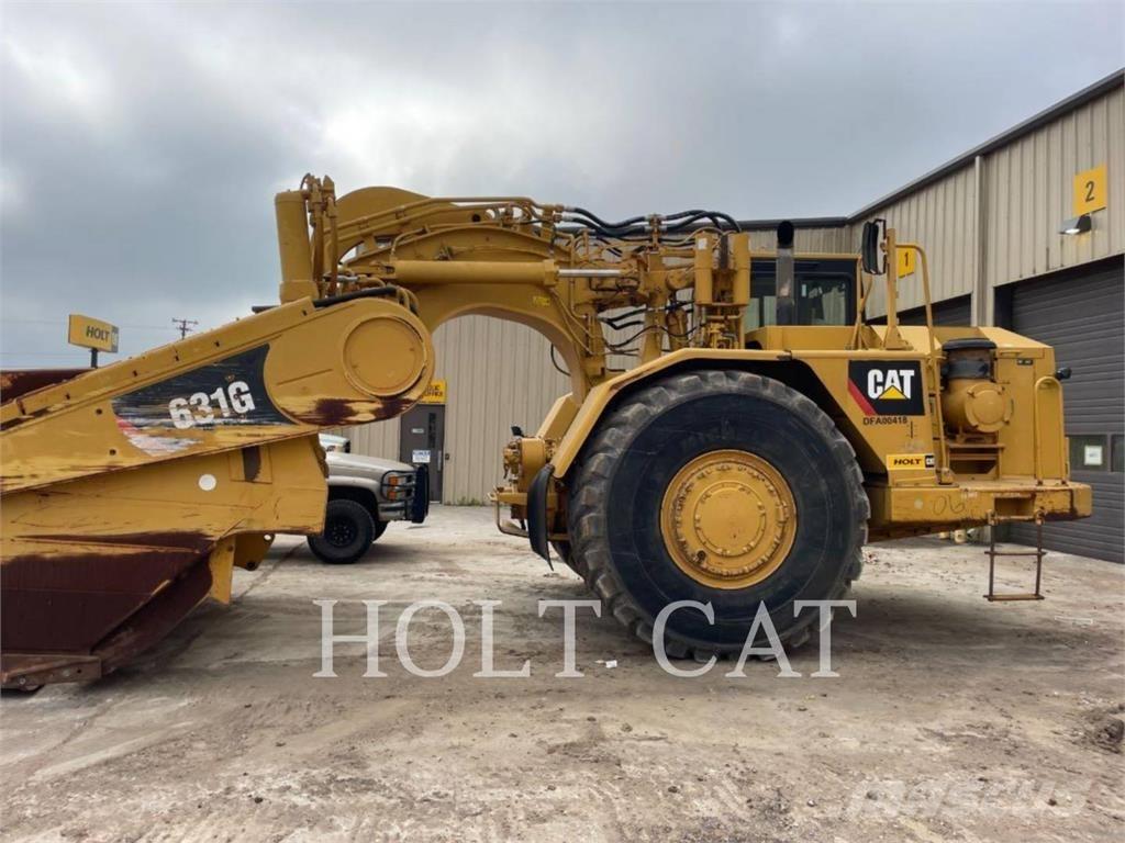 CAT 631G Skrejpry