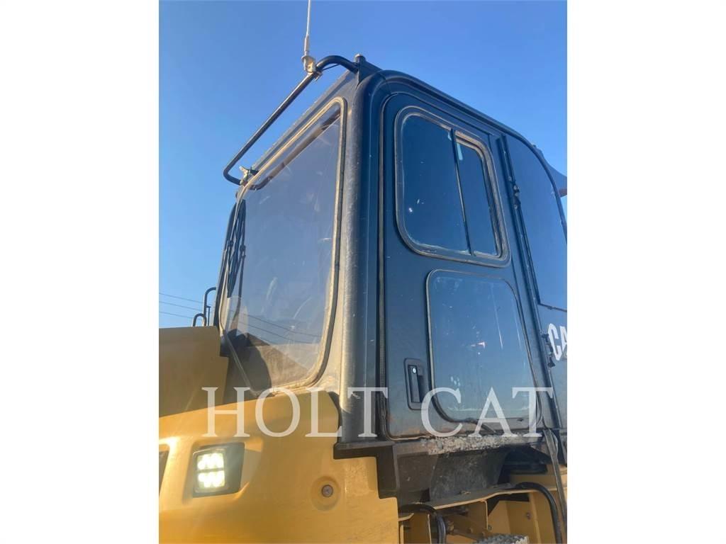 CAT 631K Skrejpry