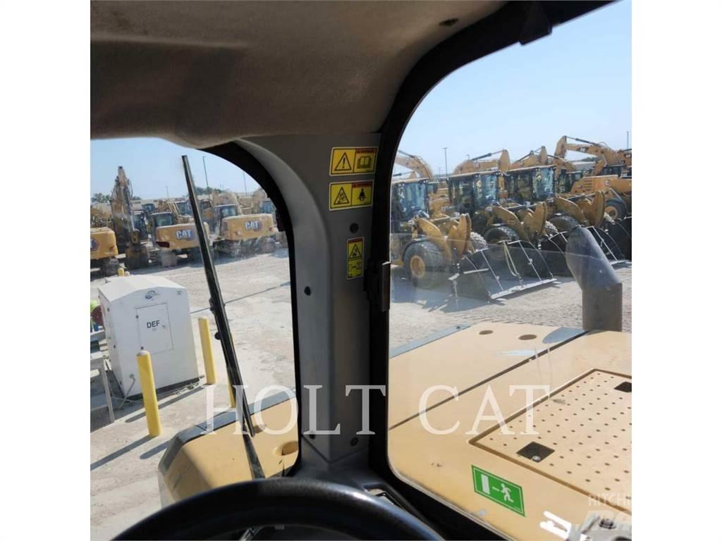 CAT 631K Skrejpry