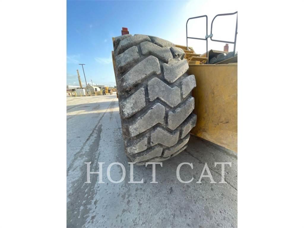 CAT 631K Skrejpry
