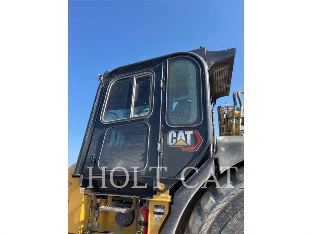 CAT 631K Skrejpry
