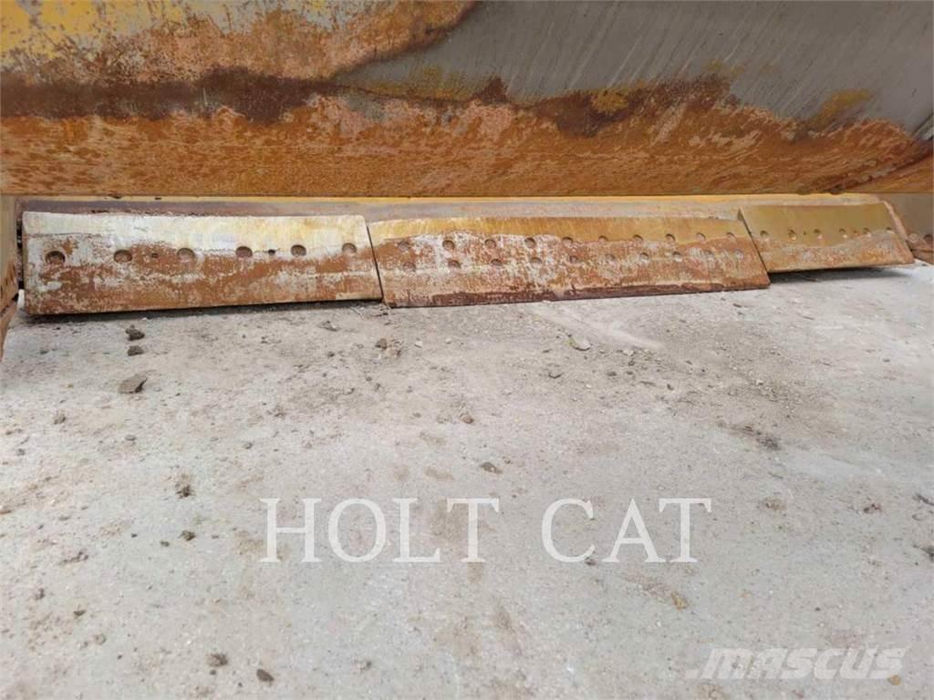 CAT 631K Skrejpry