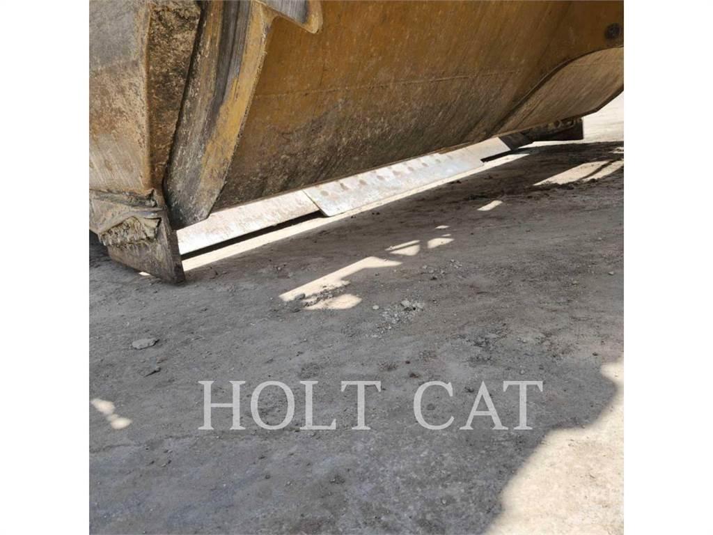 CAT 631K Skrejpry