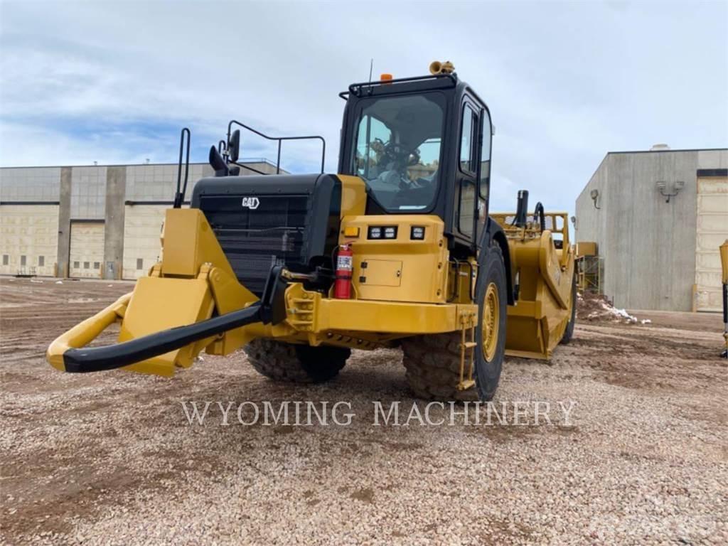 CAT 637 Skrejpry