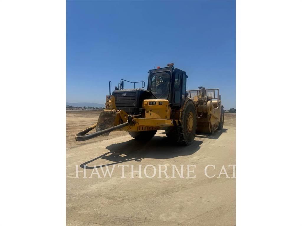 CAT 657 Skrejpry