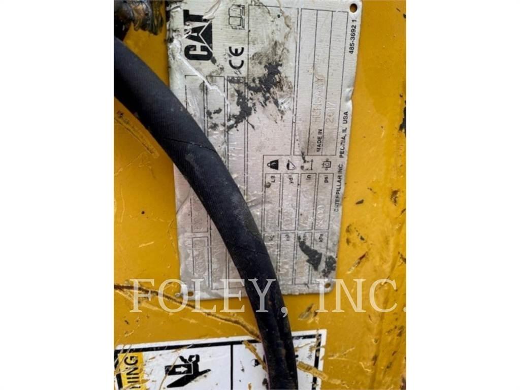 CAT 72 TILT BUCKET Lopaty