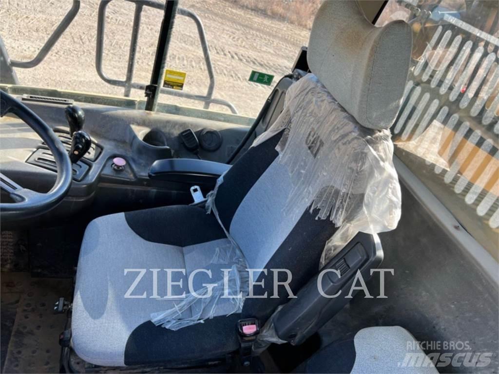 CAT 725 Kloubové dempry
