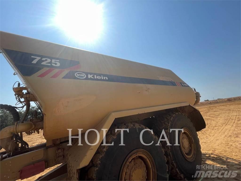 CAT 725 Kloubové dempry