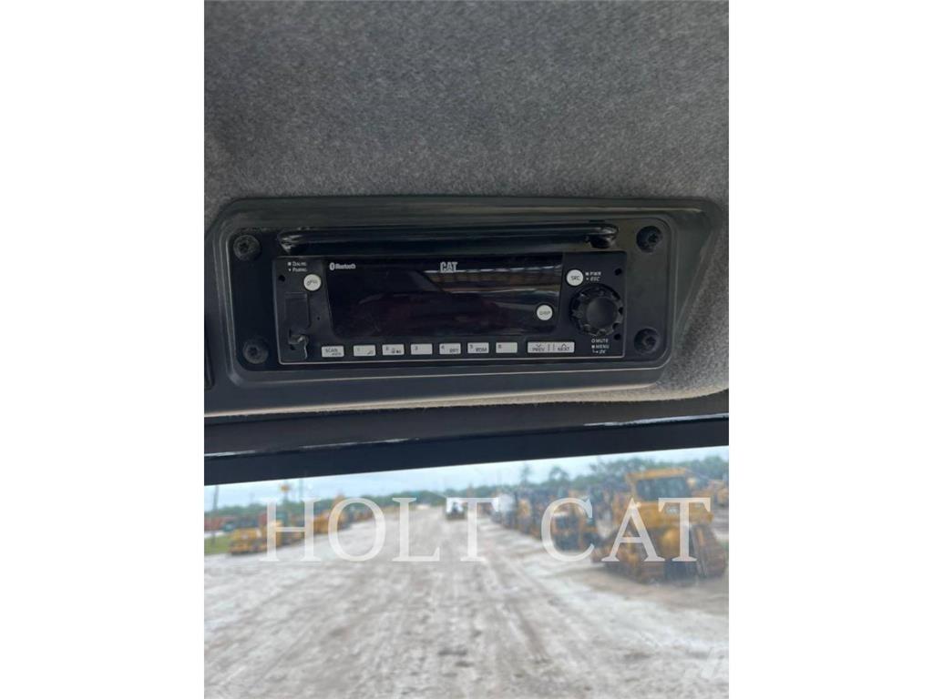CAT 725 Kloubové dempry