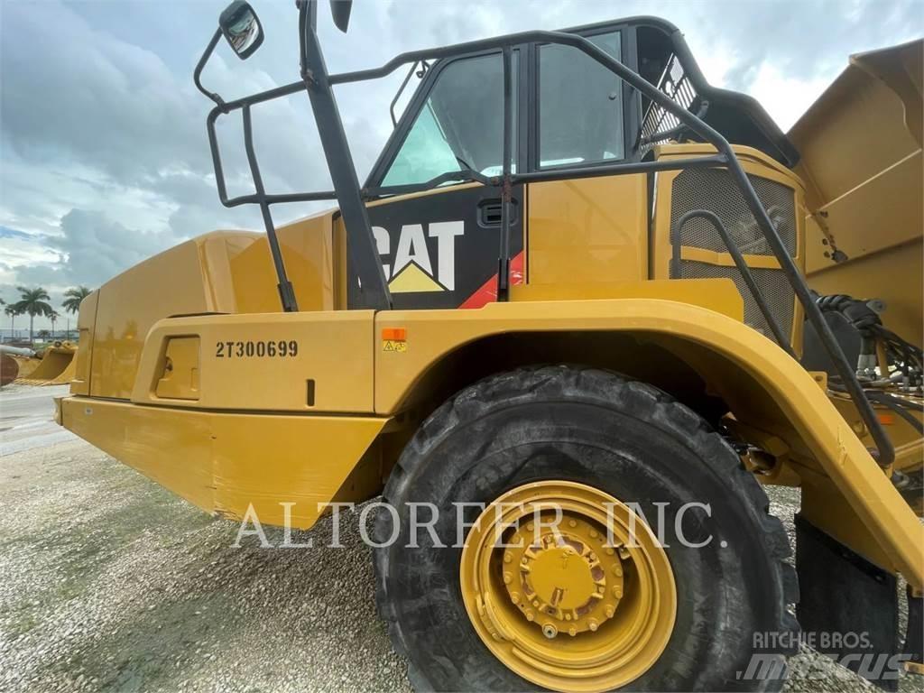 CAT 725C2 Kloubové dempry