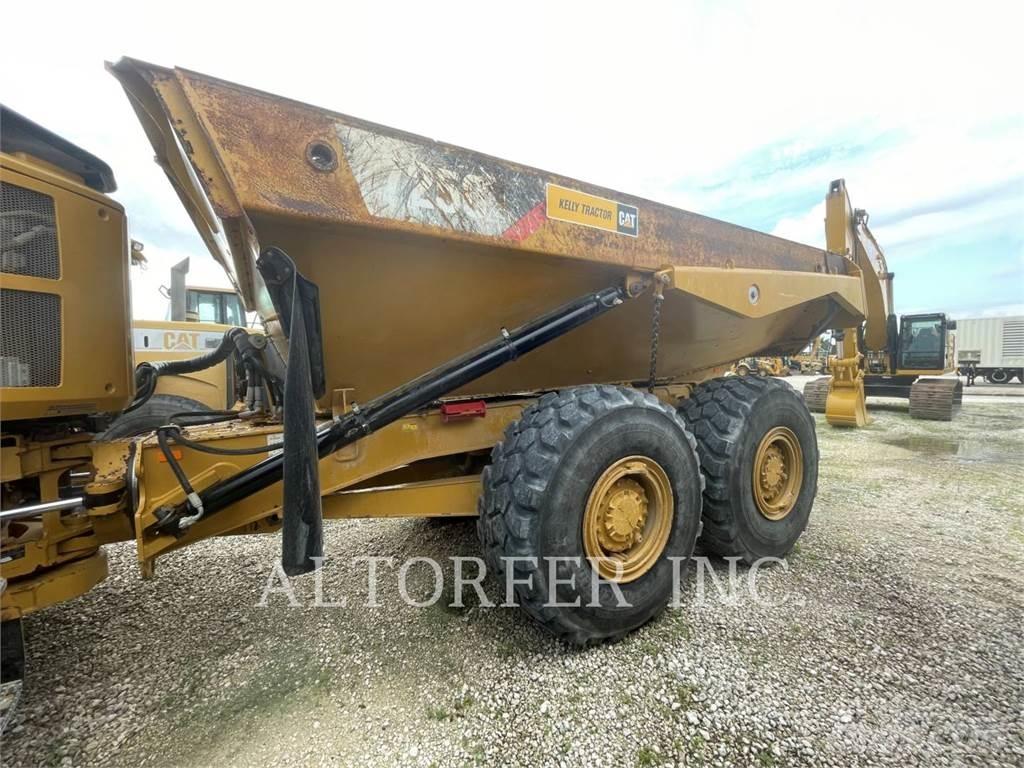 CAT 725C2 Kloubové dempry