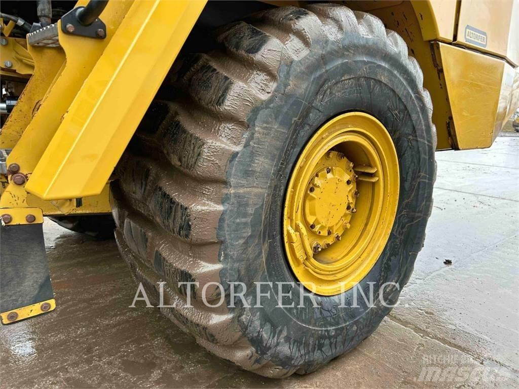 CAT 725C2 Kloubové dempry