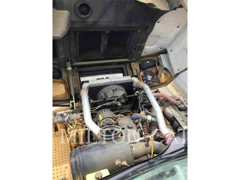 CAT 725C2 Kloubové dempry