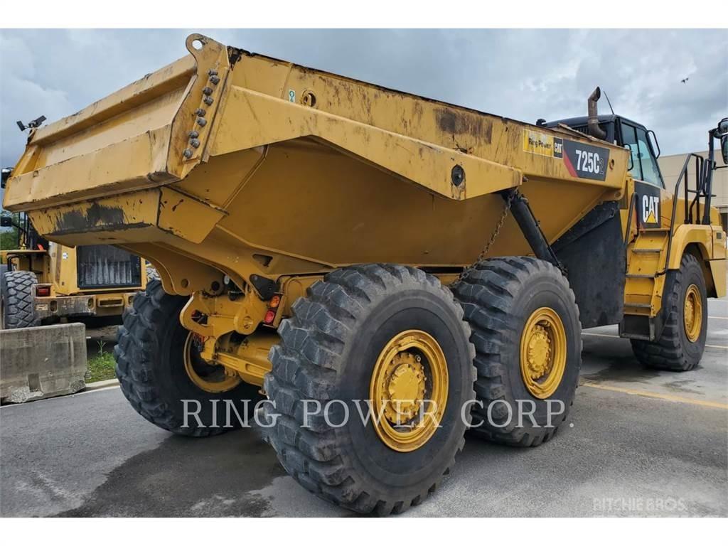 CAT 725C2WW Cisternové vozy