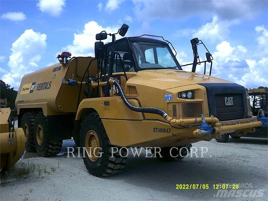 CAT 725C2WW Cisternové vozy