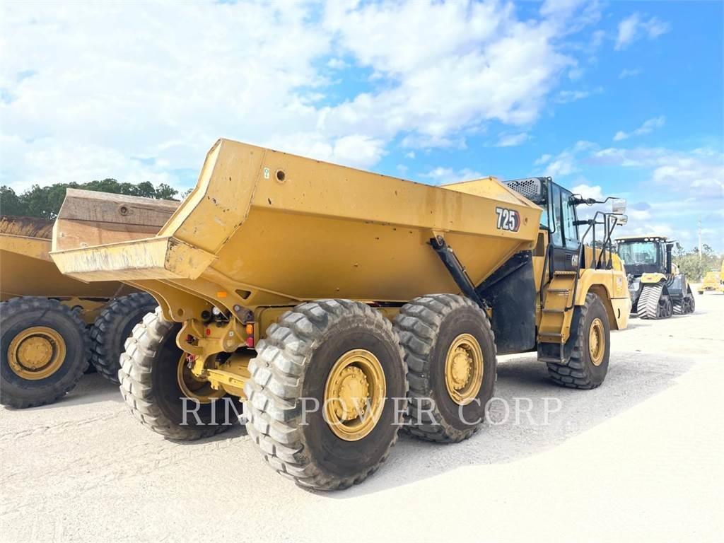 CAT 725WW Cisternové vozy