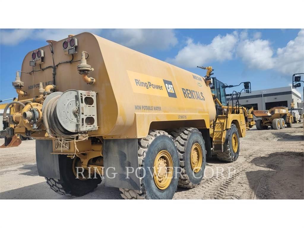 CAT 725WW Cisternové vozy