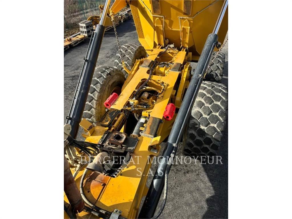 CAT 730 Kloubové dempry