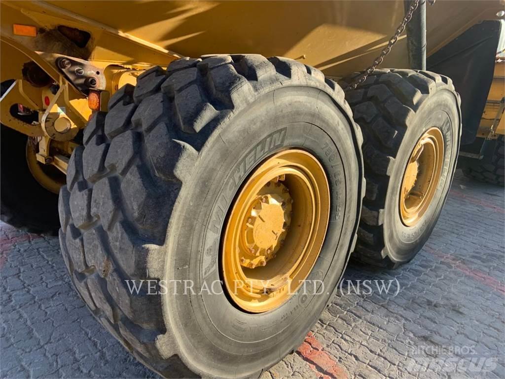 CAT 730C2 Kloubové dempry