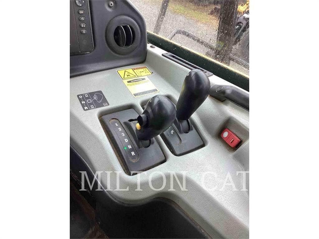 CAT 735C Kloubové dempry