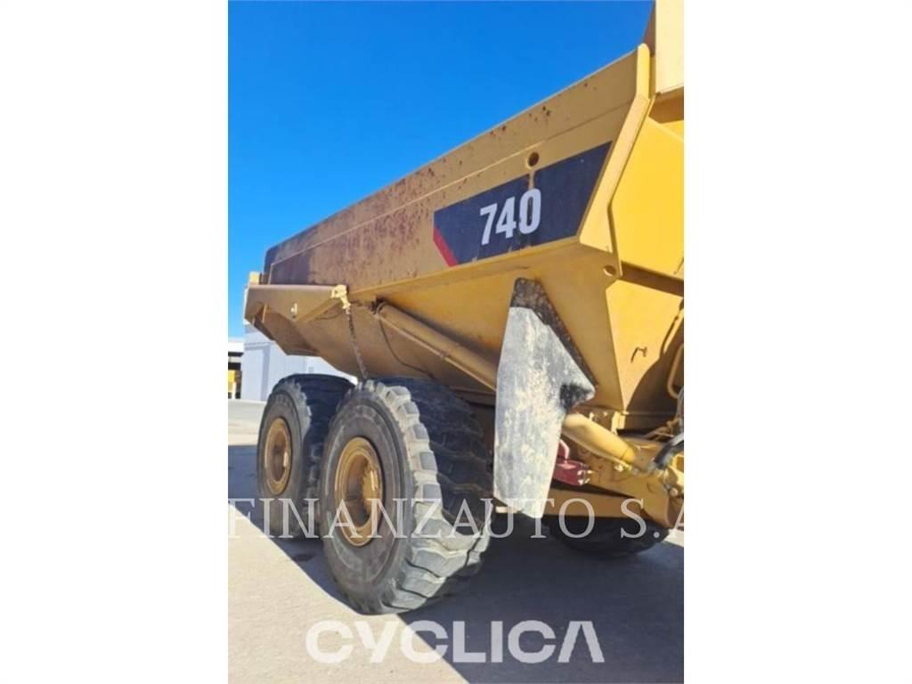CAT 740 Kloubové dempry