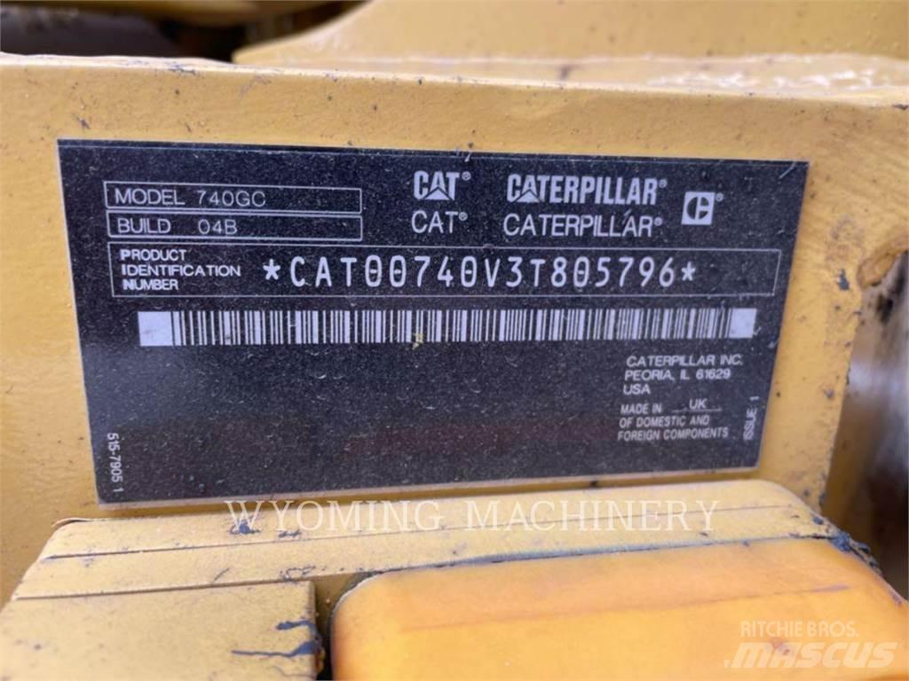 CAT 740 GC Kloubové dempry