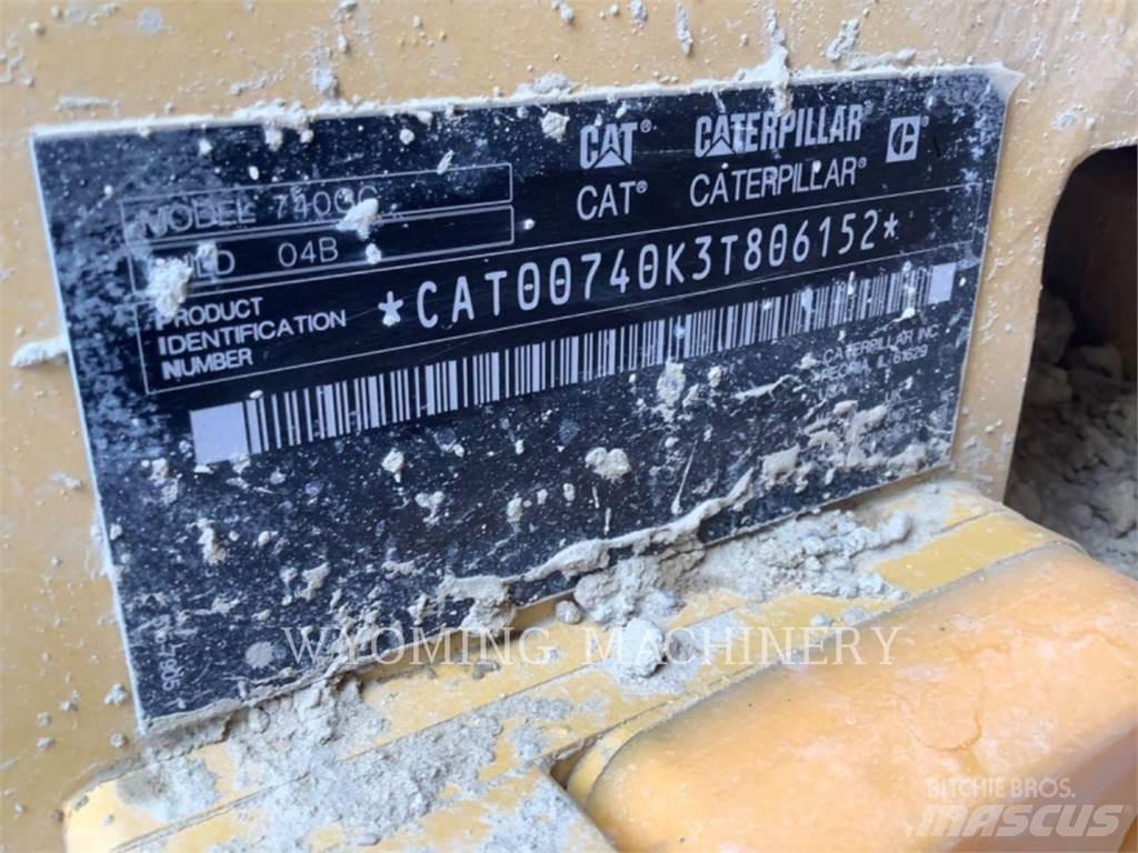 CAT 740 GC Kloubové dempry