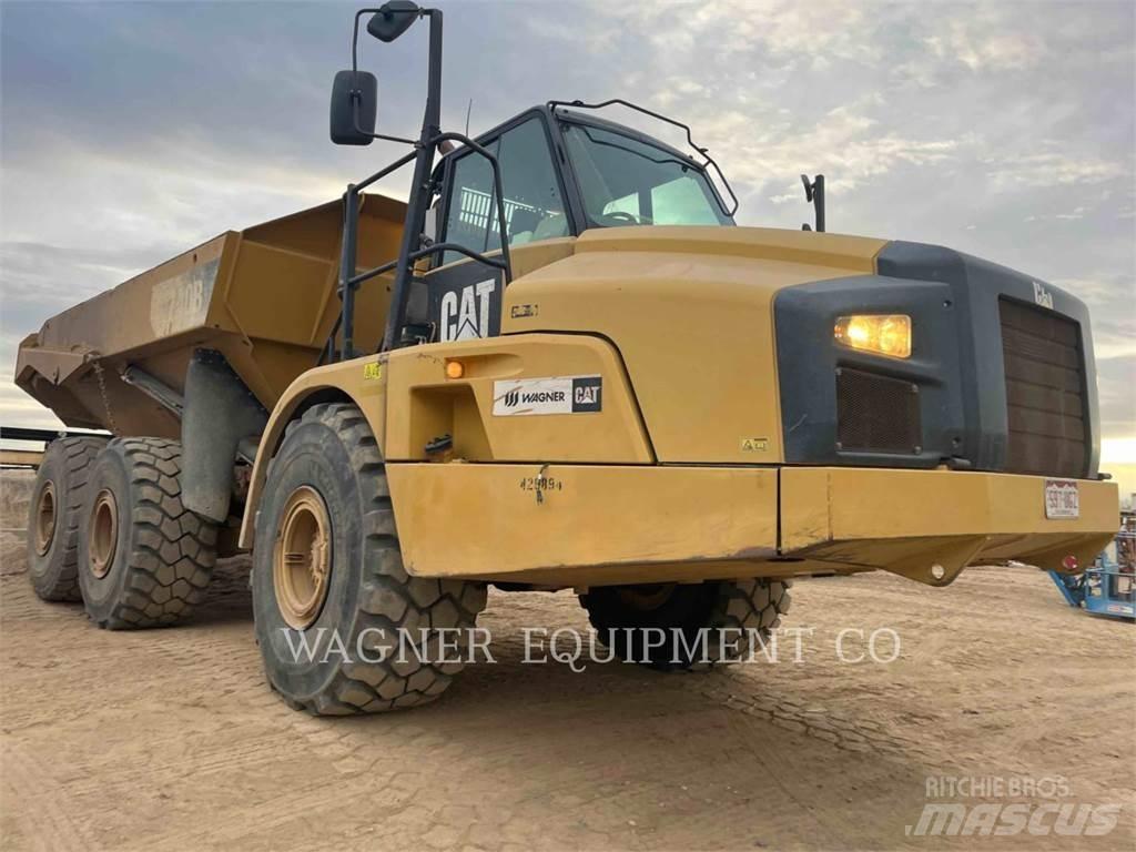 CAT 740B Kloubové dempry