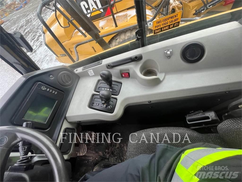 CAT 740B Kloubové dempry