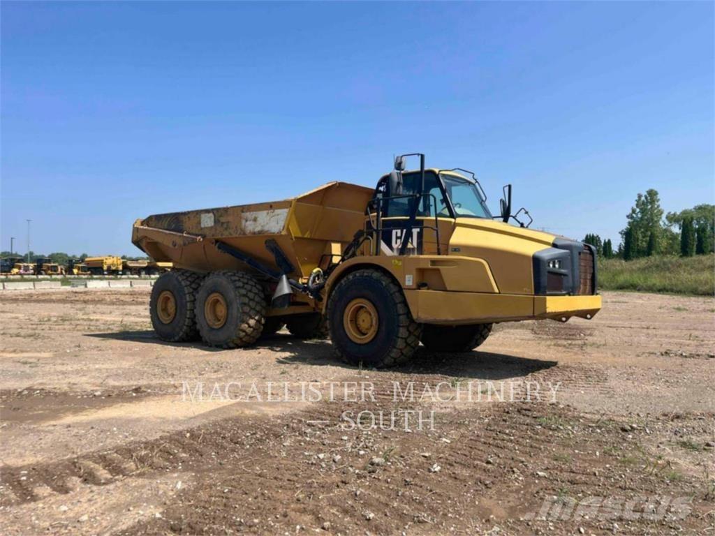 CAT 740B Kloubové dempry