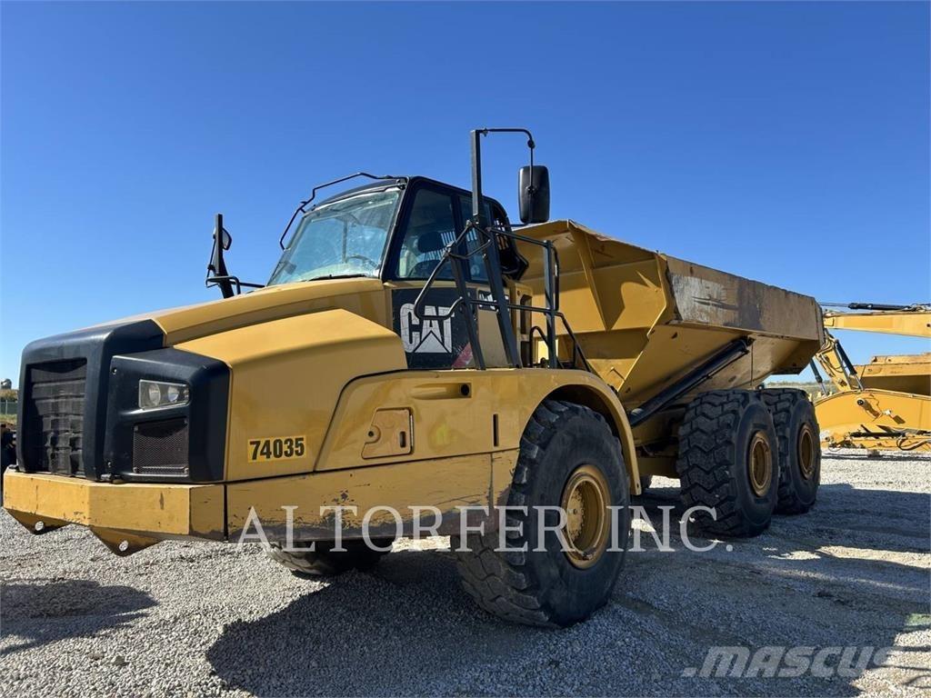 CAT 740B Kloubové dempry