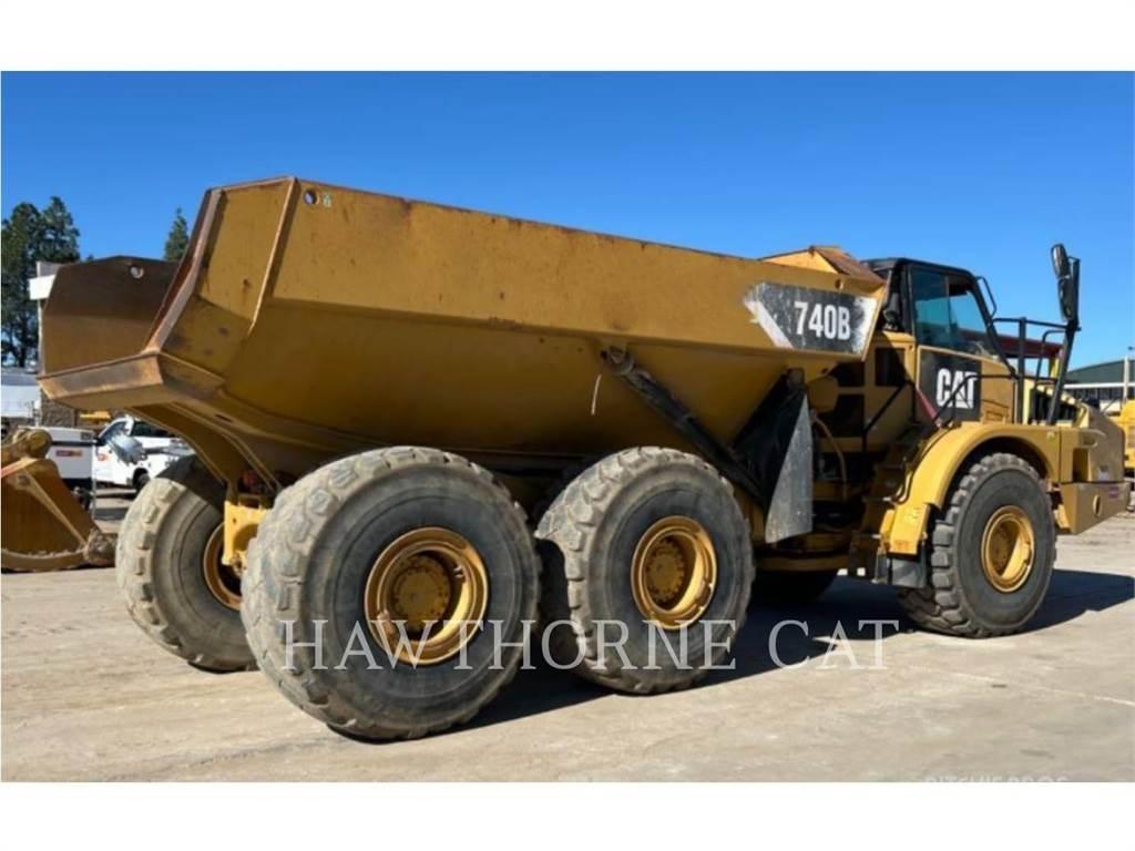 CAT 740B Kloubové dempry