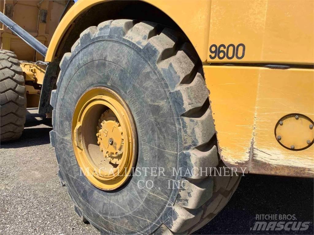 CAT 740GC Kloubové dempry