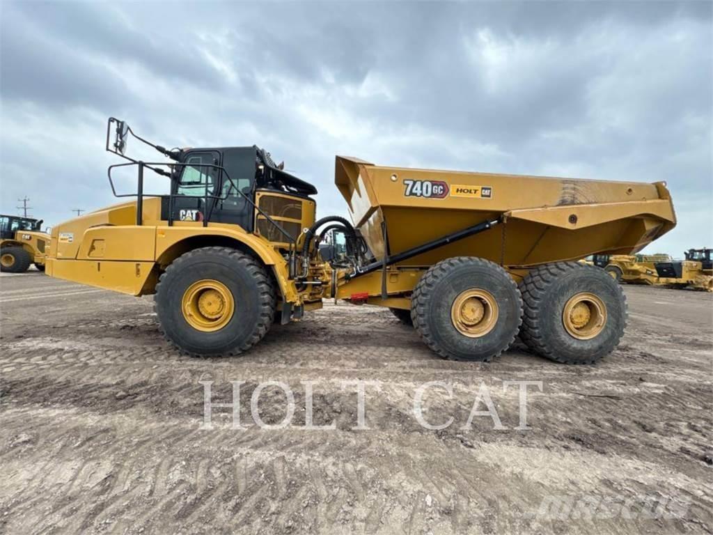 CAT 740GC Kolové nakladače