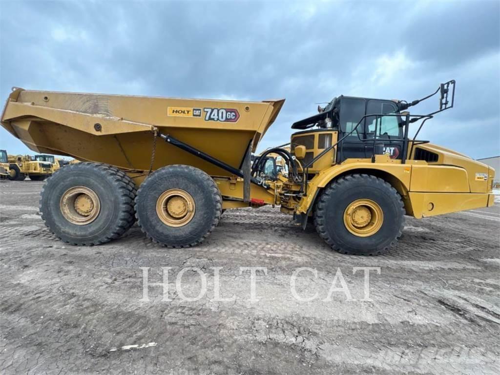 CAT 740GC Kolové nakladače