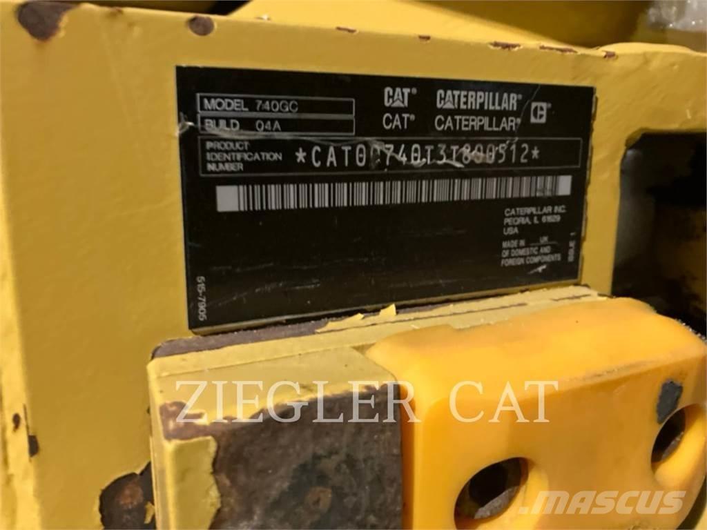 CAT 740GC Kloubové dempry