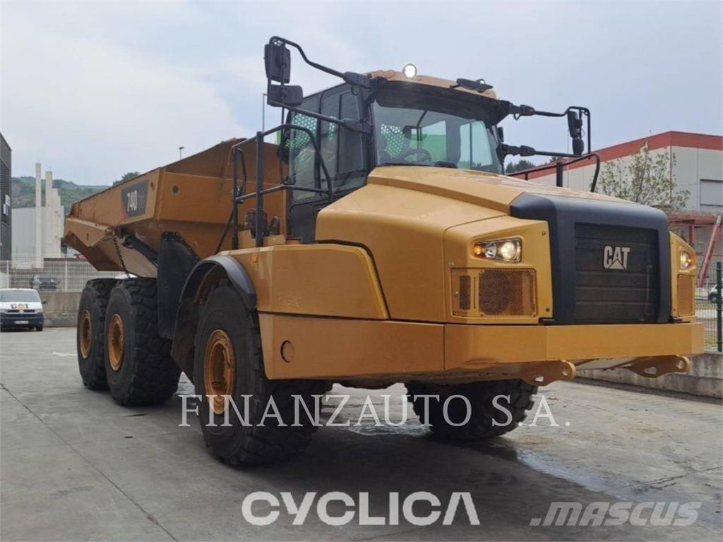 CAT 740GC Kloubové dempry