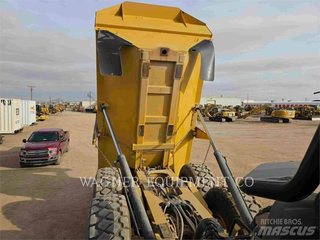 CAT 740GC Kloubové dempry