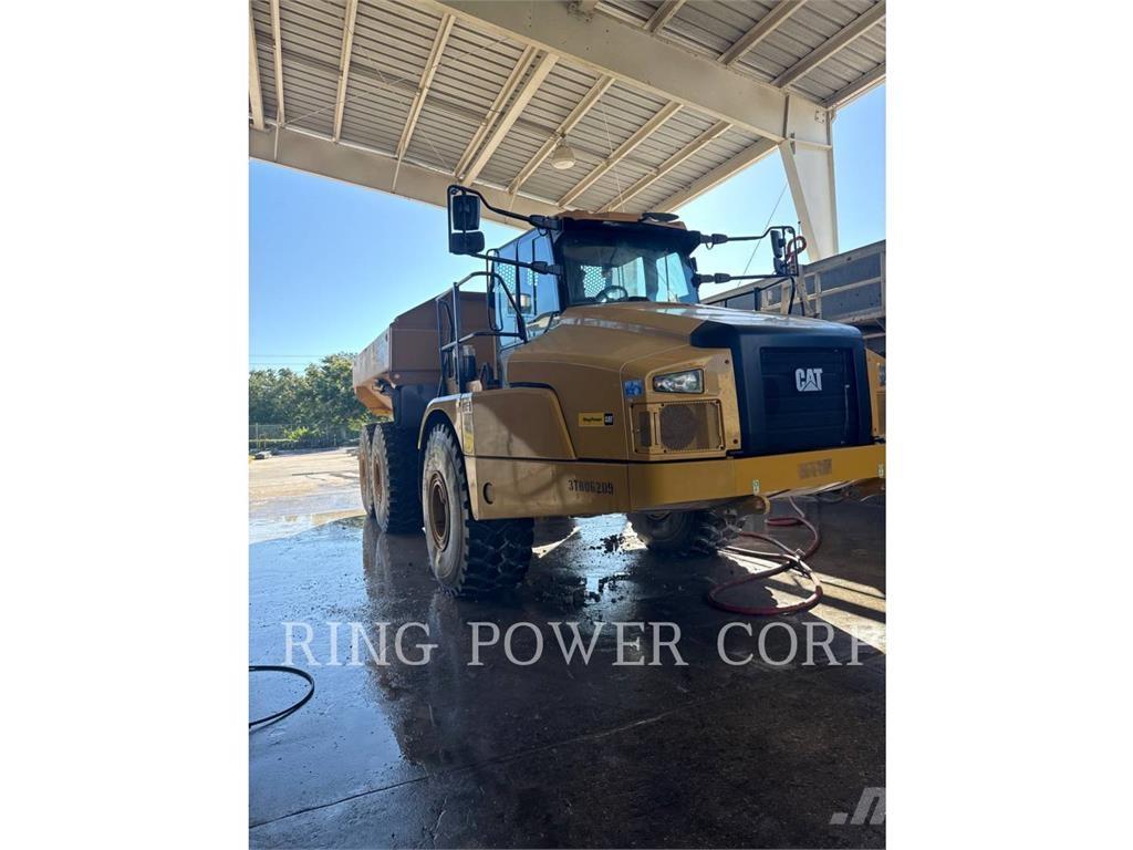 CAT 740WW Cisternové vozy